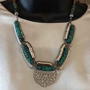 Estate Turquoise color chip silver tone necklace